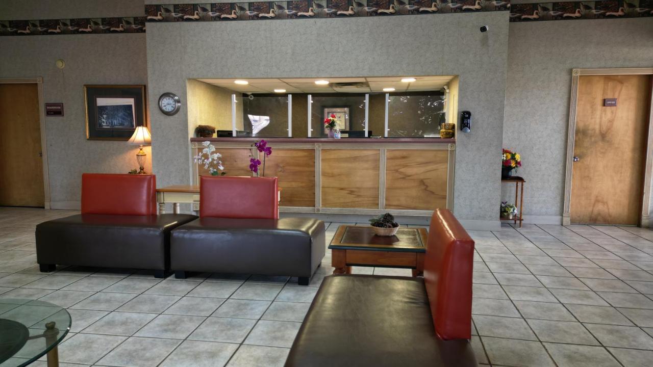 Crossroads Inn & Suites West Memphis Ngoại thất bức ảnh